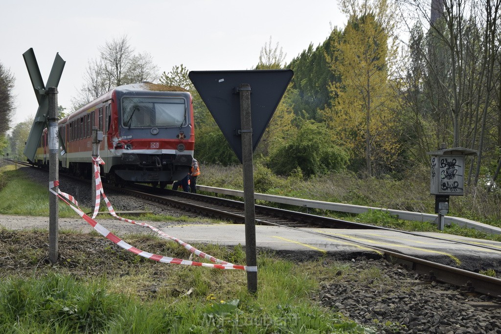 Schwerer VU LKW Zug Bergheim Kenten Koelnerstr P654.JPG - Miklos Laubert